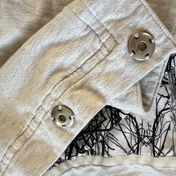 Lululemon Wrap - Picture 7 of 11